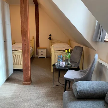 Мотель Dworek Golikowo Slawno (Slawno)